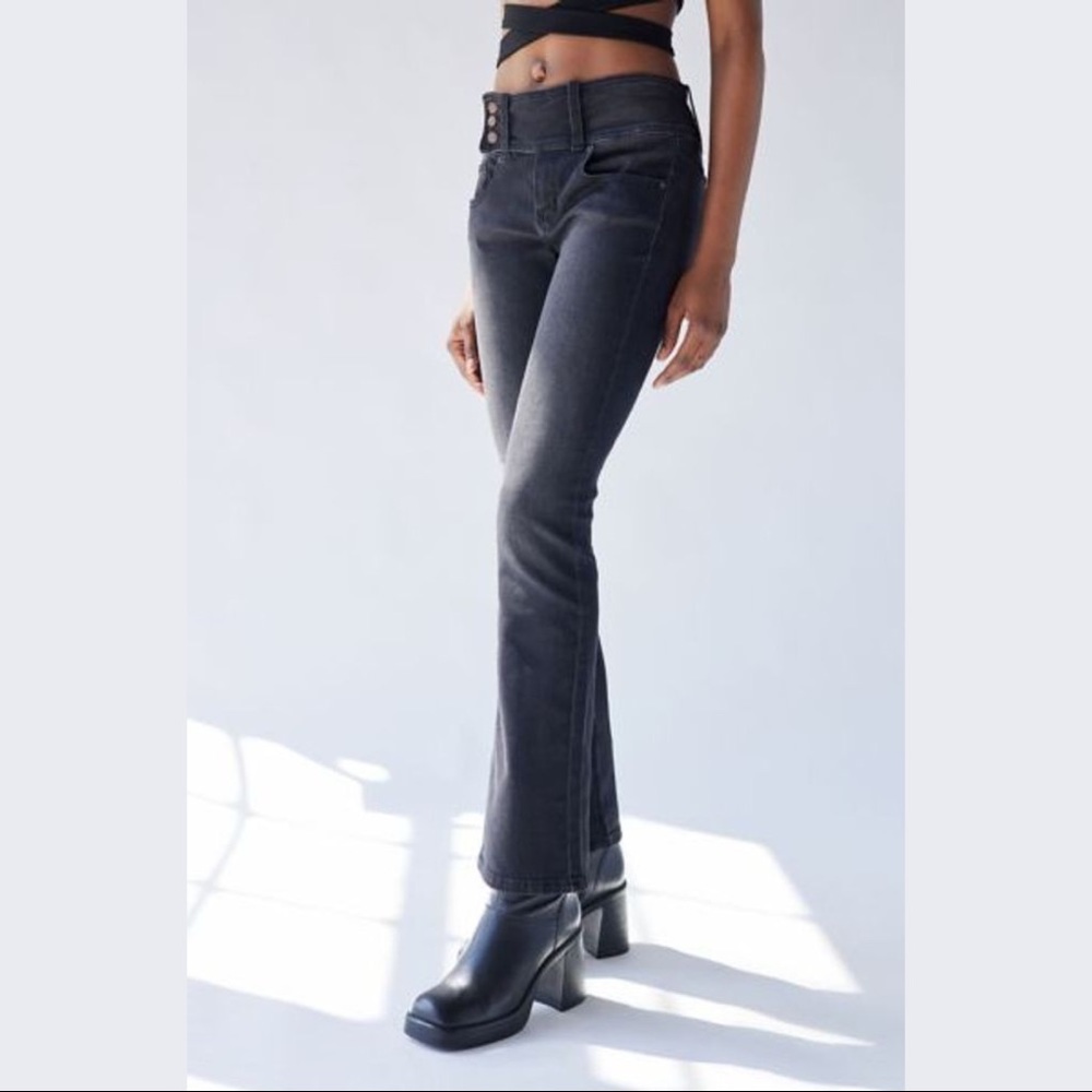 Urban Outfitters BDG Y2K Black Belted Flare Low-Rise Jean - BNWT